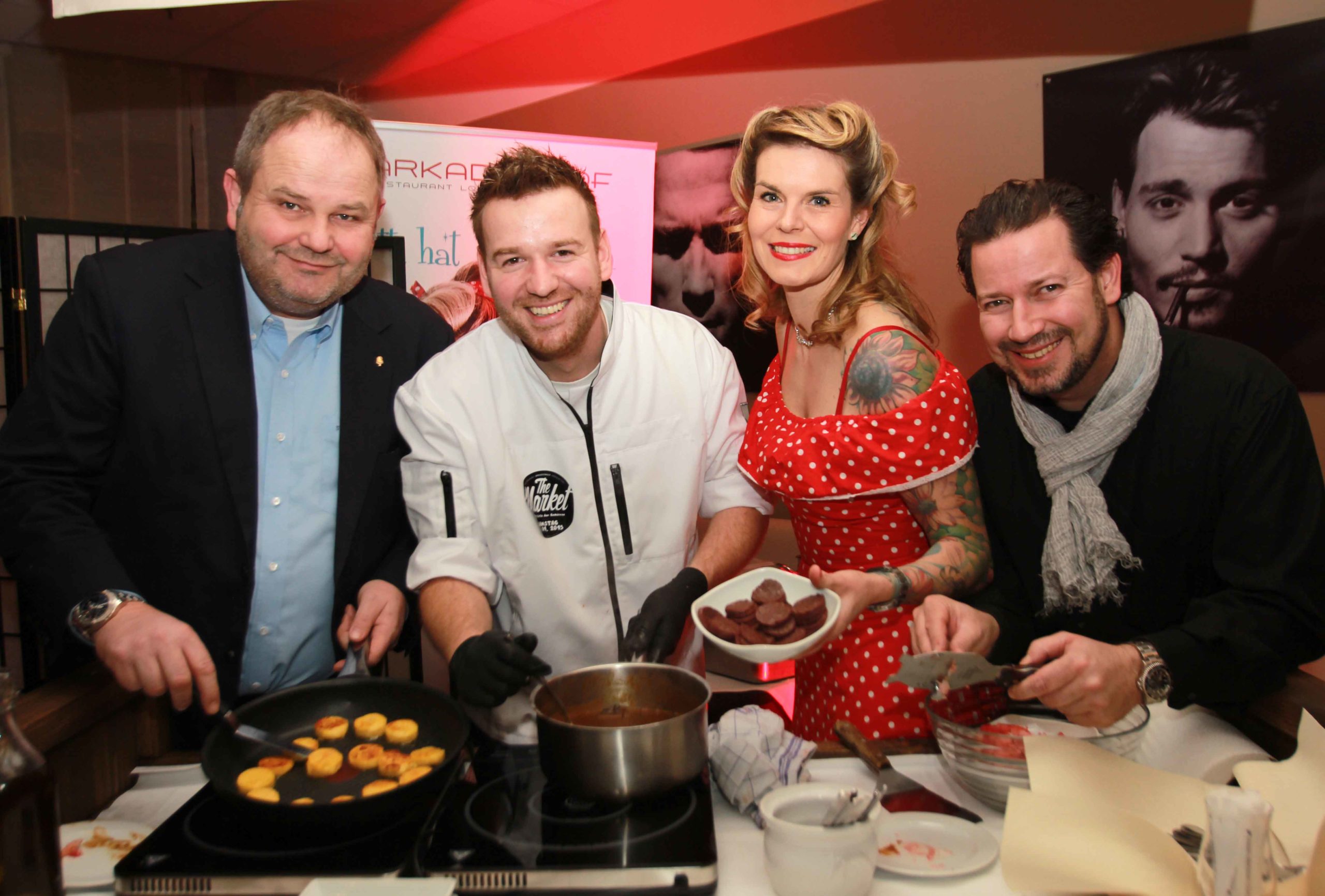 HAKA-Küchen-Chef Gerhard Hackl, Sat 1-Koch-Show-Gewinner Jan Aigner, die Restaurant Arkadenhof-Chefs Jenny und Rene Weber