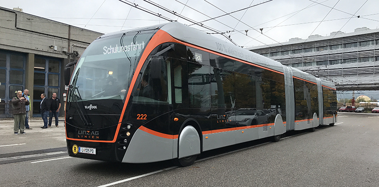 Die 24 Meter langen neuen Elektrobusse der Linz Linien verfügen fast über dieselbe Kapazität wie jene der Cityrunner.