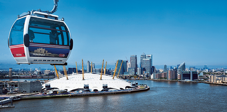 Die Doppelmayr-Seilbahn zwischen der Greenwich Peninsula und den Royal Docks in East London.