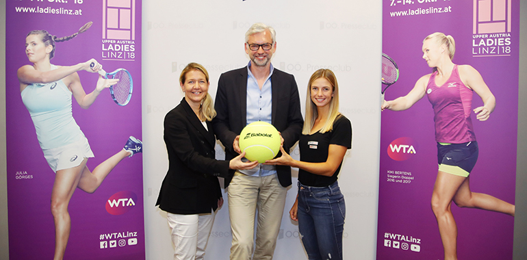 LINZ,AUSTRIA,10.SEP.18 - TENNIS - Upper Austria Ladies Linz, press conference. Image shows Sandra Reichel, Michael Strugl and Barbara Haas. Photo: GEPA pictures/ Matthias Hauer