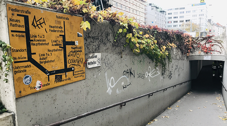 Abgang zur Unterführung Rudolfstraße in Urfahr