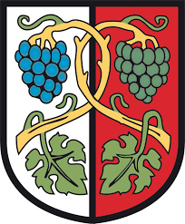 Das Wappen Aschachs erinnert an seine große Vergangenheit als Weinbauregion.